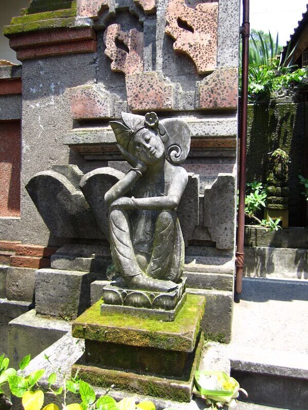 Statue in einem Tempel