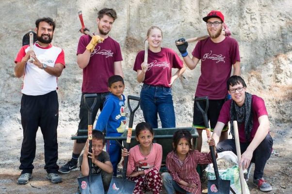 Volontäre im Bau-Workcamp in Nepal