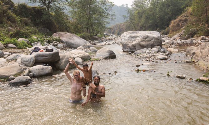 Erfrischung im Fluss