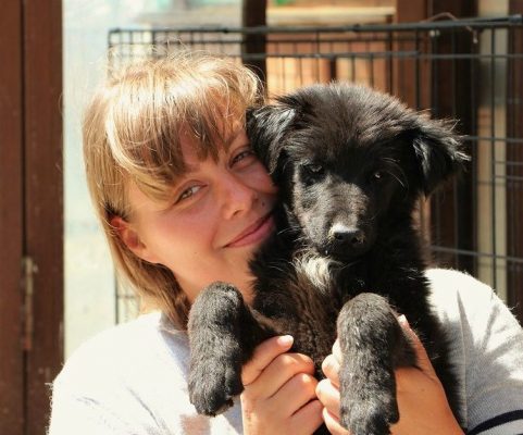 Volontärin im Straßenhundeprojekt in Kathmandu