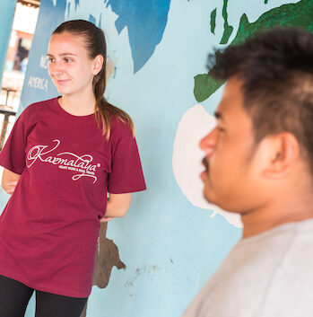 Unterrichten an einer Schule in Nepal