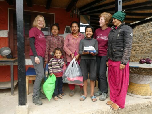 Volontärin im Bergdorf in Nepal