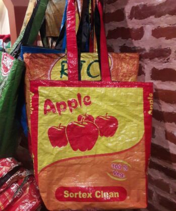 Upcycling-Taschen aus Reis-Säcken – Bild 5